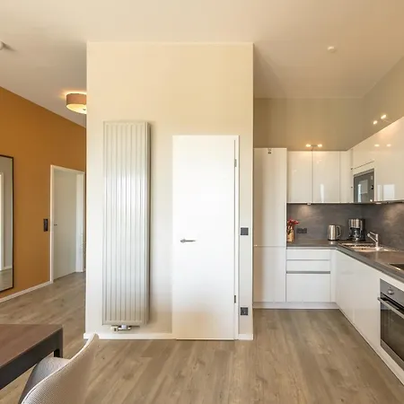 2-zimmer Sonnengott, Zwischen Ostsee Und Bodden Mit Sued- Und Westbalkon *