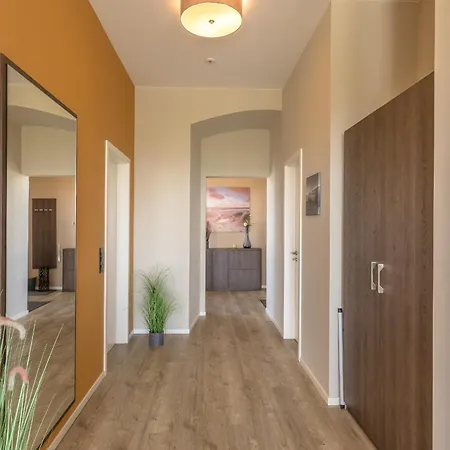 2-zimmer Sonnengott, Zwischen Ostsee Und Bodden Mit Sued- Und Westbalkon * 欧巴德伍斯图