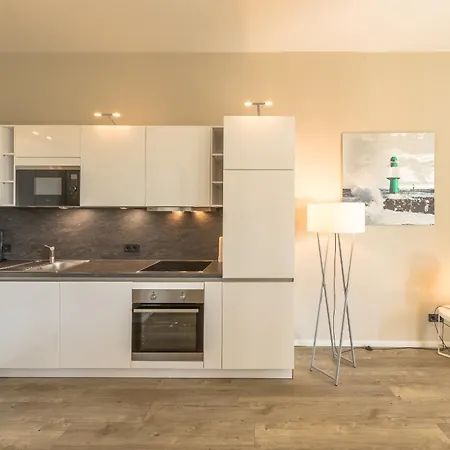 2-zimmer Sonnengott, Zwischen Ostsee Und Bodden Mit Sued- Und Westbalkon *